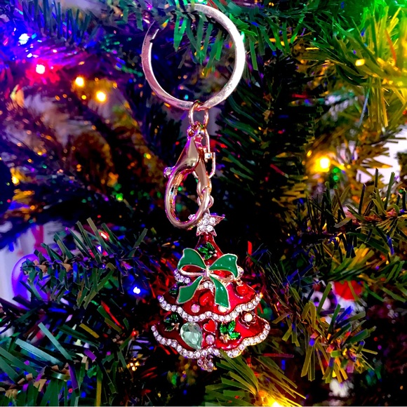 🎄🎄🎄 60% off Holiday Sparkly Christmas Tree Purse Charm-Key Chain! - Picture 2 of 6